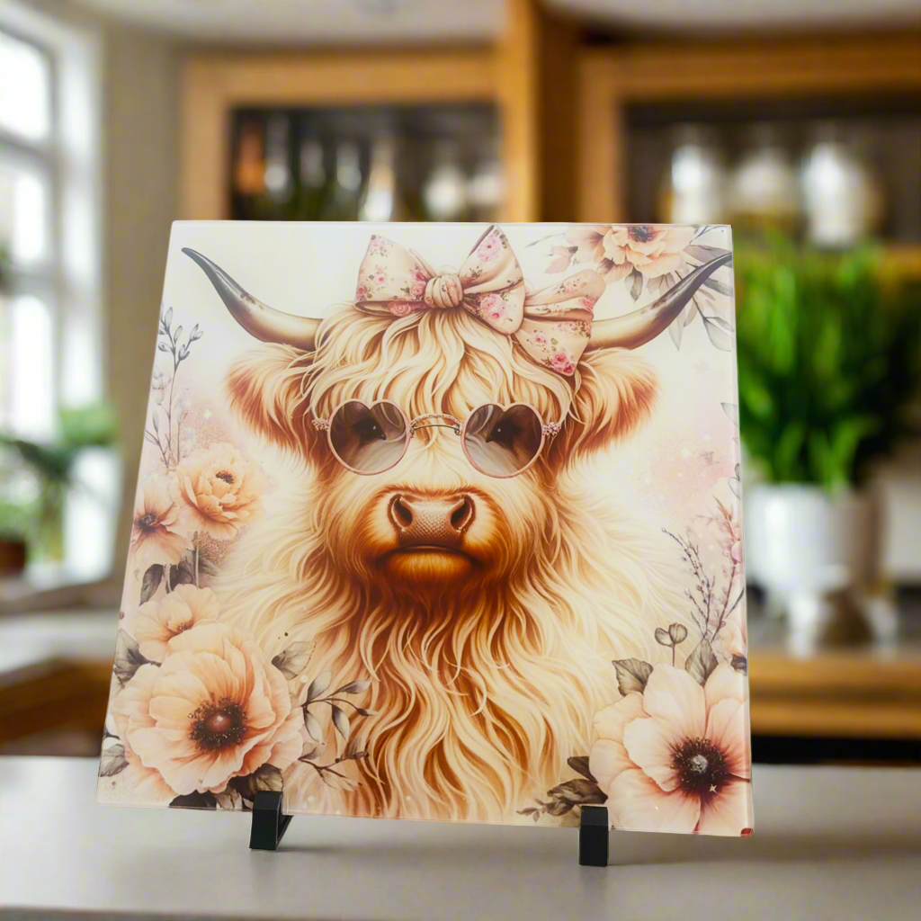 Peaches Highland Cow 30cm Chopping Board