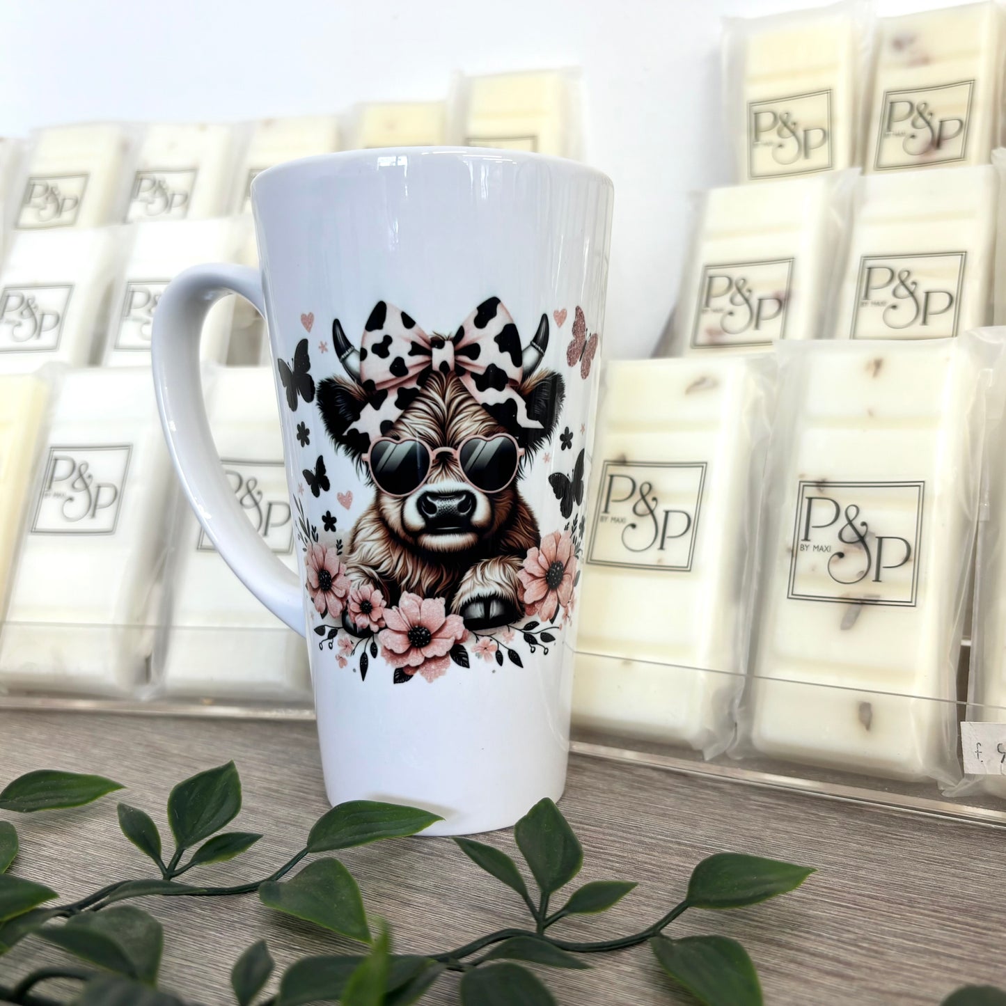 New Latte Highland Cow Black and Pink Ceramic Mug 17oz inc Box