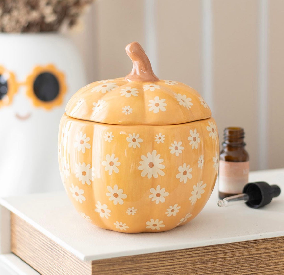 Pre order: Daisy Pumpkin Wax Burner