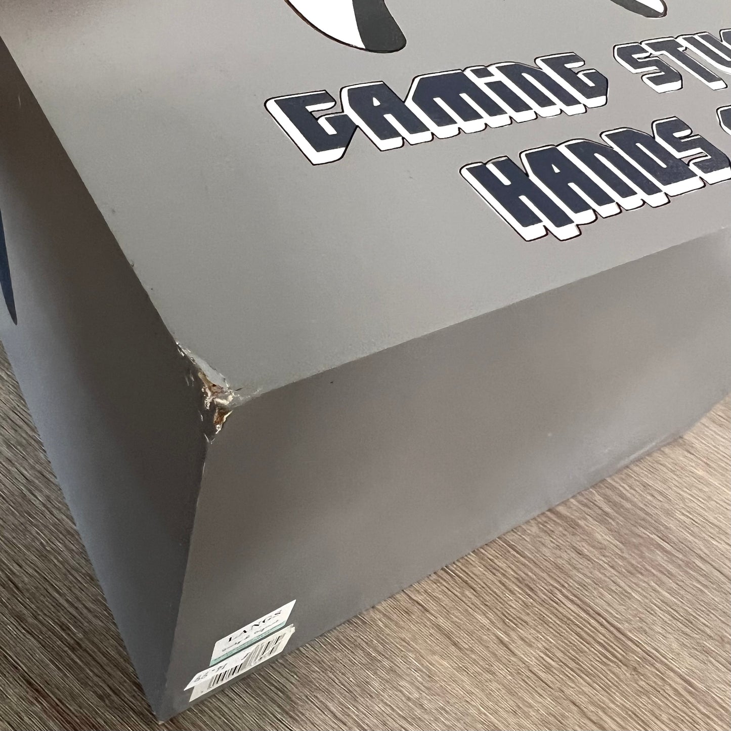 Gaming box (damaged corner)