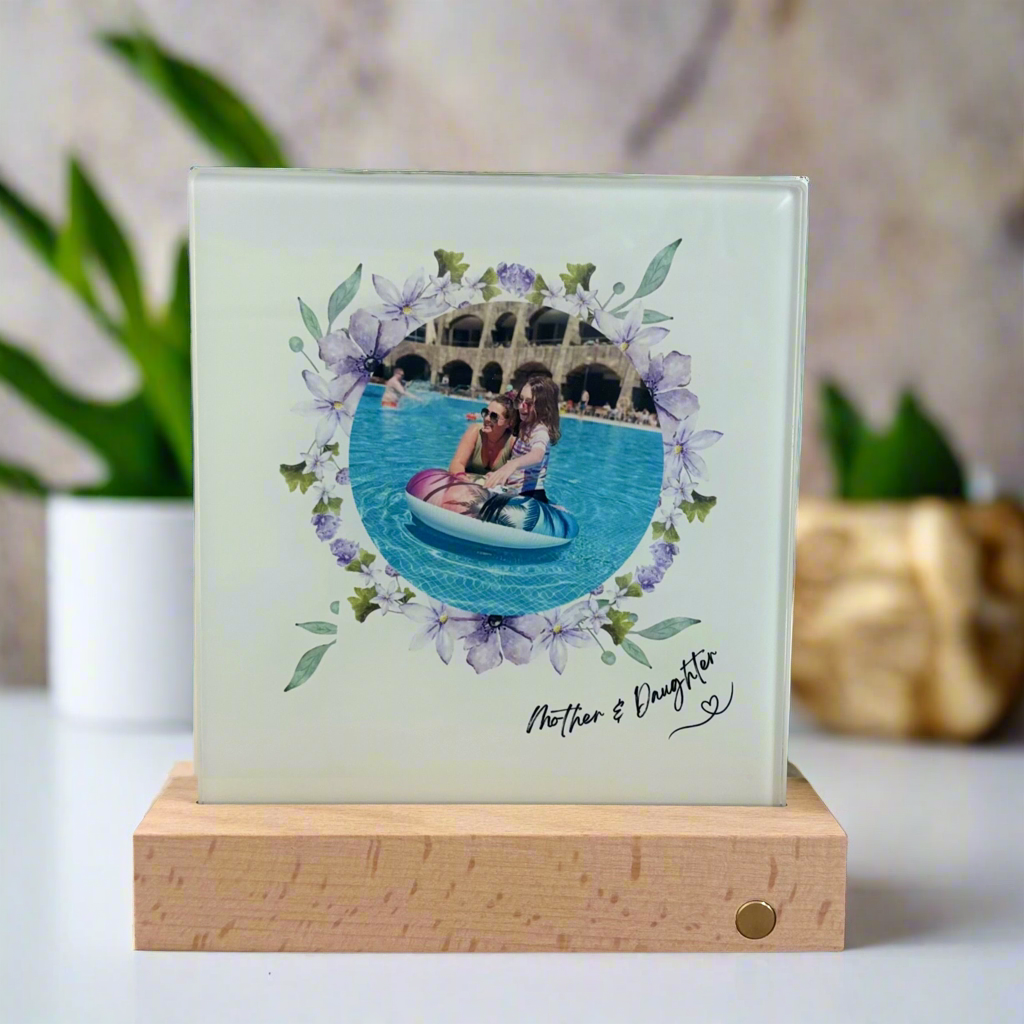 Glass Circle Photo in Purple Wreath