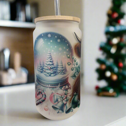 Highland Cow and Snowman Glass Can 18oz Tumbler